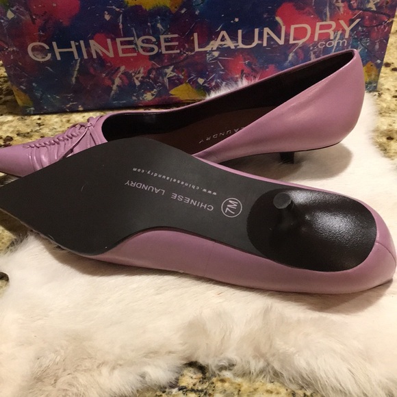 Chinese Laundry GENTLE Mauve Leather Woman’s Pointed Toe T-Cup heel Shoe NEW - Picture 3 of 9